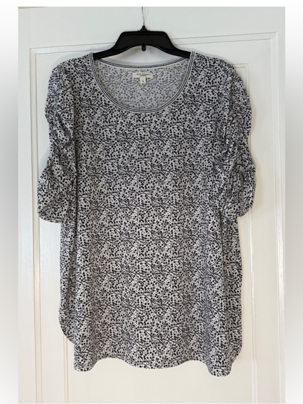 Max Studio Printed Blouse 1X | Ruched Sleeve | Black & White | Work Top Stretch